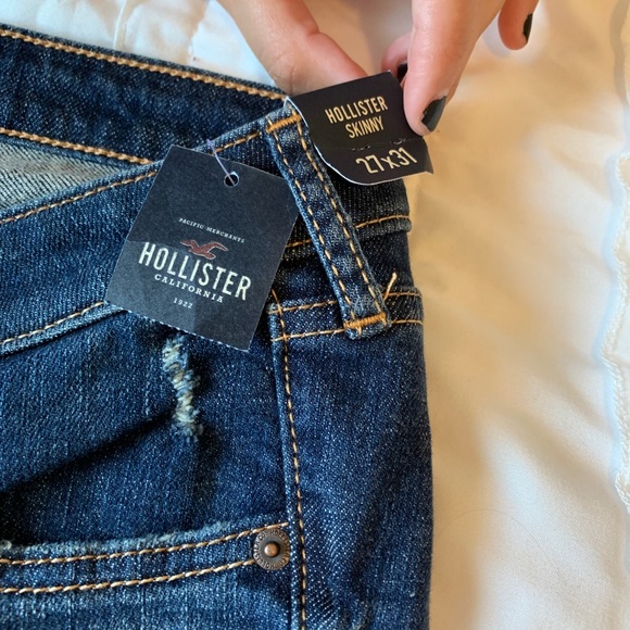 Brand new Hollister ripped jeans - Picture 6 of 8